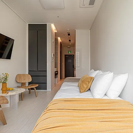 Urbanstay Seomyeon Busan Exterior photo